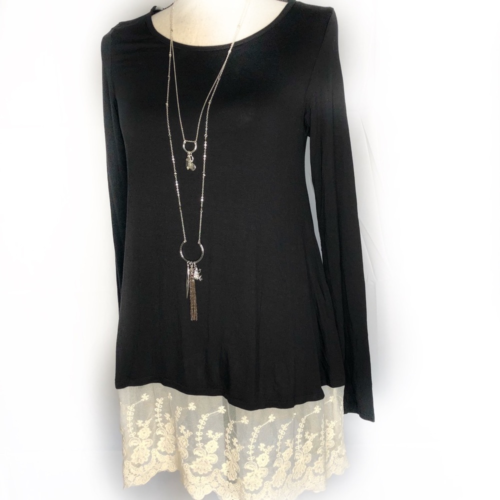 NWOT Black Tunic with lace trim - Picture 3 of 5